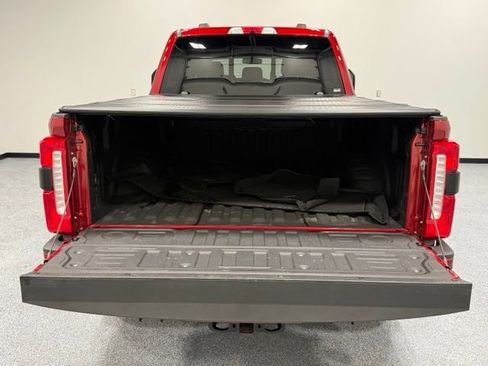 Used 2025 Ford F250 Lariat w/ Black Appearance Package AWD/4WD image 8
