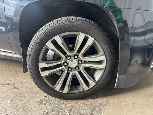 Used 2019 GMC Yukon Denali w/ Denali Ultimate Package AWD/4WD image 3