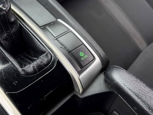 Used 2019 Honda Civic Sport image 26