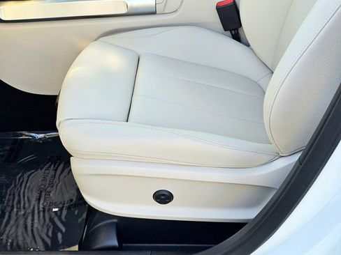 New 2026 Mercedes-Benz GLB 250 4MATIC image 17