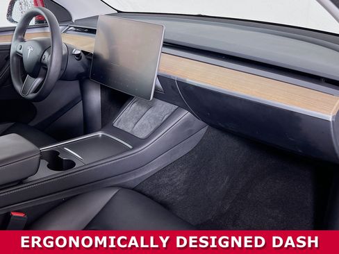 Used 2023 Tesla Model Y Long Range image 19