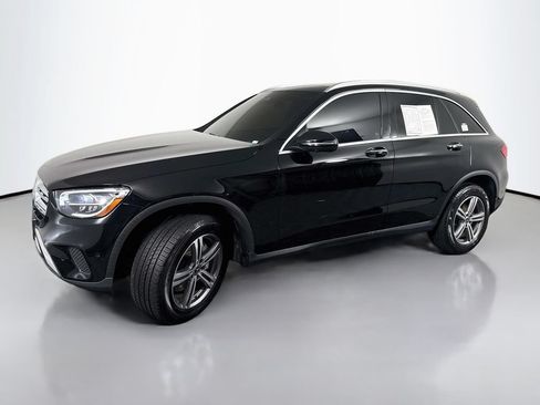 Used 2022 Mercedes-Benz GLC 300 image 1