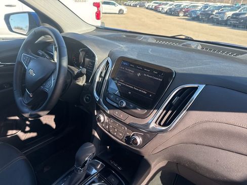 Used 2024 Chevrolet Equinox Premier image 15