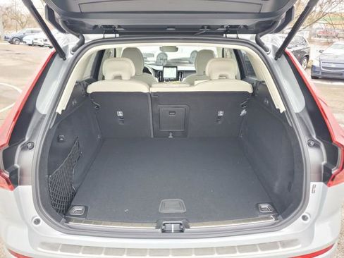 New 2026 Volvo XC60 B5 Ultra w/ Protection Package Premier AWD/4WD image 32