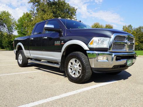 Used 2014 RAM 3500 Laramie image 3