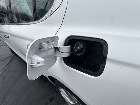 Used 2020 Genesis G70 2.0T image 42