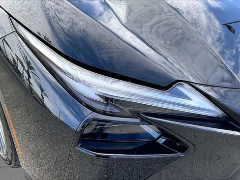New 2026 Lexus ES 350e FWD image 21