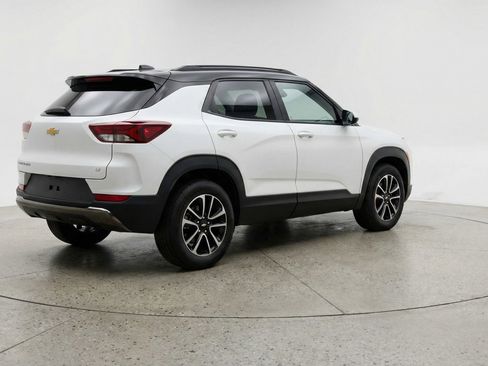 Used 2025 Chevrolet TrailBlazer LT image 9