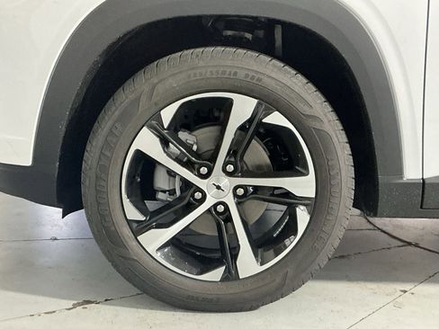 New 2026 Chevrolet Trax RS w/ Sunroof Package image 20