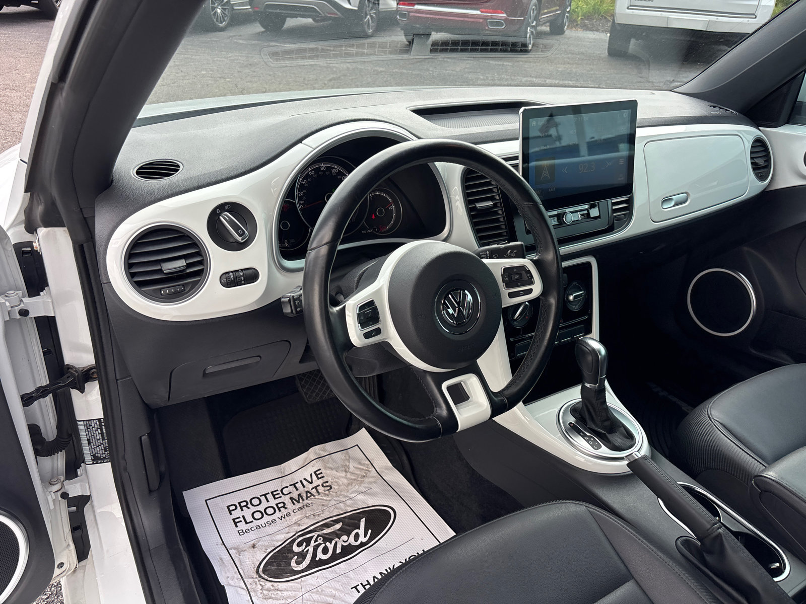 Used 2018 Volkswagen Beetle 2.0T S FWD image 30