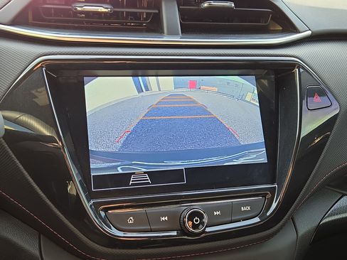 Used 2023 Chevrolet TrailBlazer RS w/ Convenience Package image 18