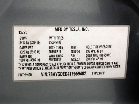 Used 2026 Tesla Model Y Long Range RWD image 77
