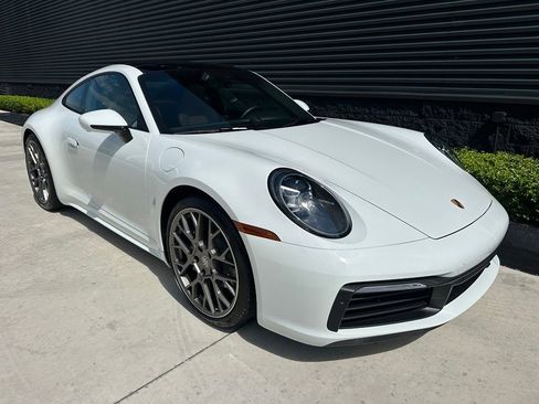 Certified 2024 Porsche 911 Carrera T RWD image 12
