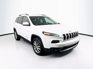 Used 2017 Jeep Cherokee Limited image 1