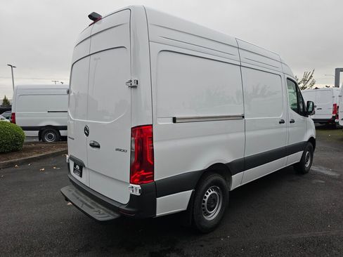 New 2025 Mercedes-Benz Sprinter 2500 image 6