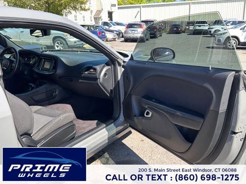 Used 2017 Dodge Challenger SXT RWD image 12