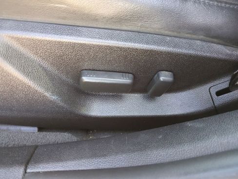 Used 2010 Cadillac CTS Luxury image 17