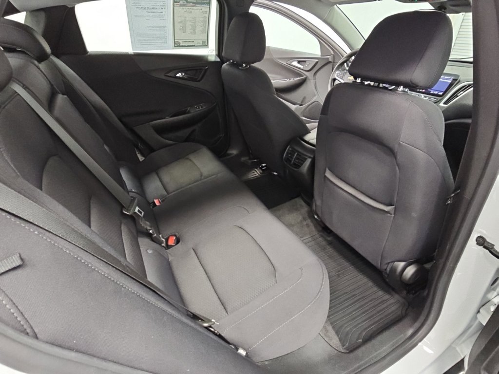 Used 2024 Chevrolet Malibu LT FWD image 34