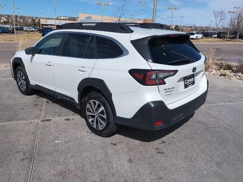 Used 2025 Subaru Outback Premium image 5