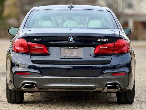 Used 2020 BMW 540i xDrive w/ M Sport Package image 7