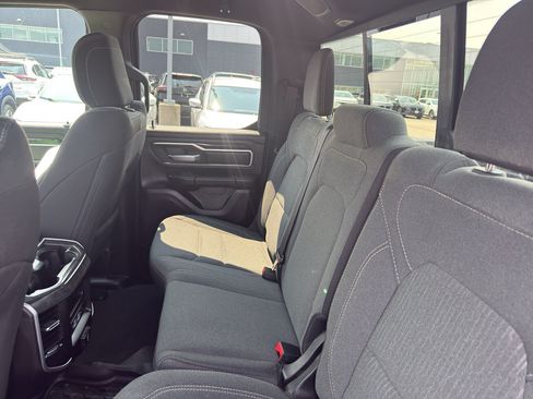 Used 2022 RAM 1500 Big Horn AWD/4WD image 33