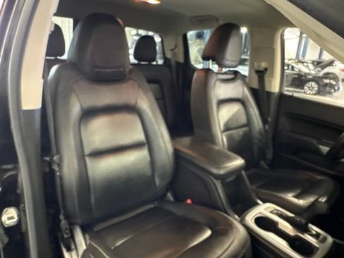 Used 2018 Chevrolet Colorado LT w/ Luxury Package, Chrome AWD/4WD image 40