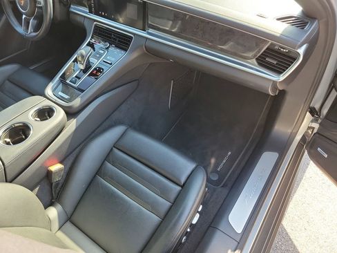 Certified 2018 Porsche Panamera RWD image 19