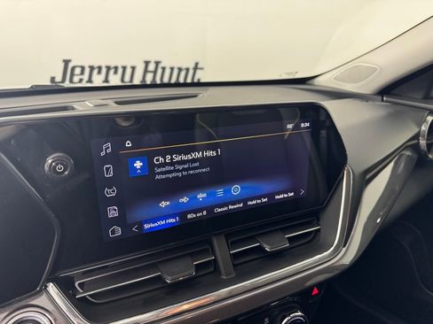 Used 2025 Chevrolet Trax ACTIV w/ Driver Confidence Package image 16