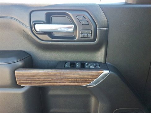 Used 2019 Chevrolet Silverado 1500 High Country w/ Safety Package II image 12