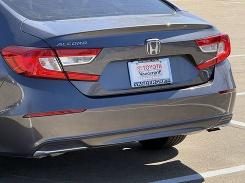 Used 2019 Honda Accord LX image 6