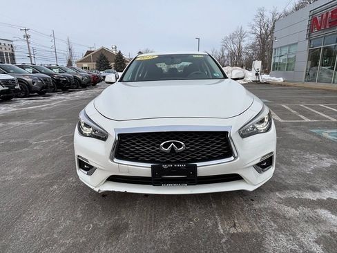 Used 2018 INFINITI Q50 Luxe w/ Essential Package (3.0T Luxe) image 8