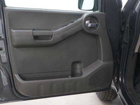 Used 2012 Nissan Xterra PRO-4X w/ Pro-4x Leather Pkg image 17