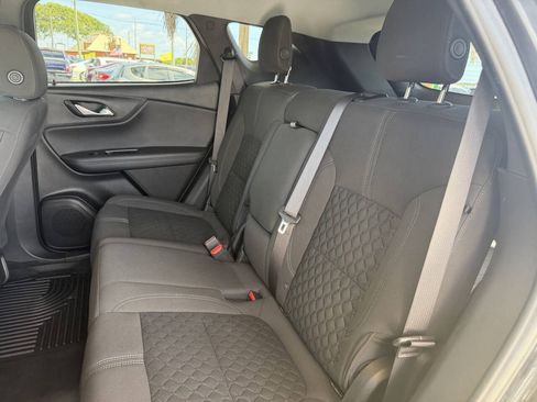 Used 2020 Chevrolet Blazer LT FWD image 13