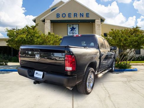 Used 2018 RAM 1500 Express w/ Express Value Package RWD image 5