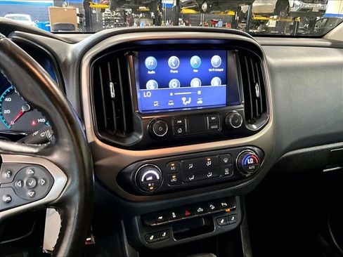 Used 2020 Chevrolet Colorado Z71 AWD/4WD image 18