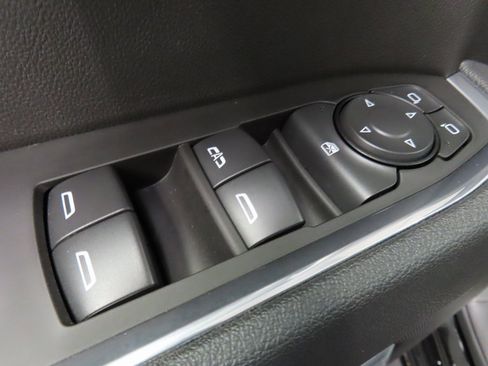 Used 2025 GMC Sierra 1500 Elevation image 63