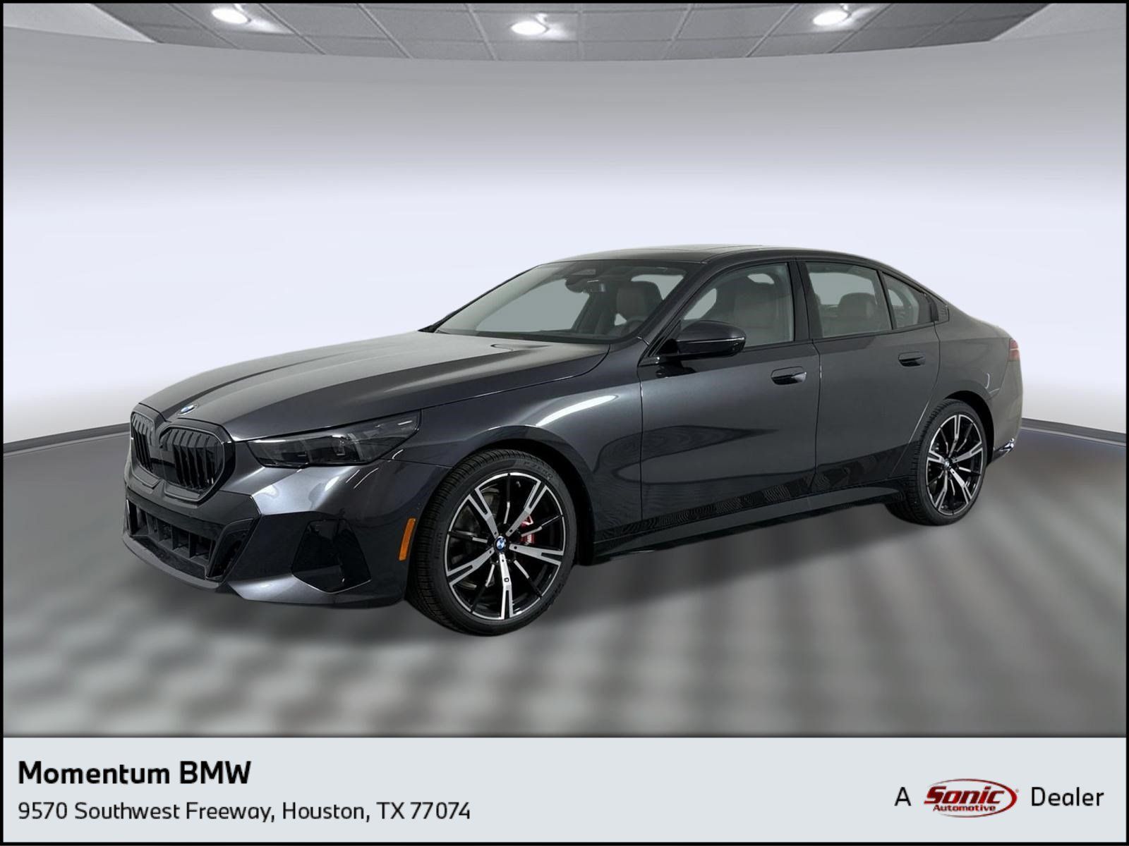 Used 2027 BMW 530i w/ M Sport Package RWD image 1