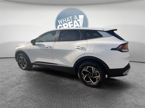 Certified 2023 Kia Sportage LX image 6