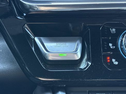 Used 2024 GMC Sierra 3500 Denali Ultimate image 30