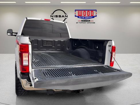 Used 2021 Ford F250 Lariat w/ Lariat Value Package AWD/4WD image 9