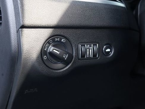 Used 2022 Chrysler 300 S image 11