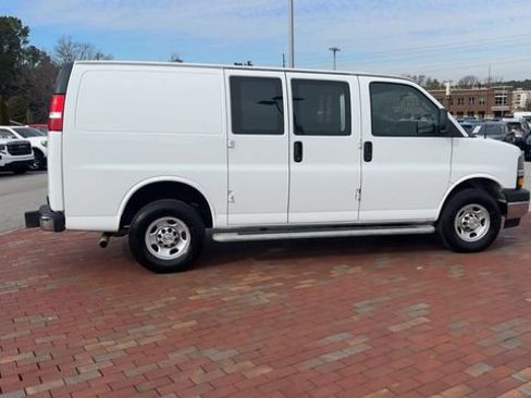 Used 2024 Chevrolet Express 2500 w/ Driver Convenience Package image 3