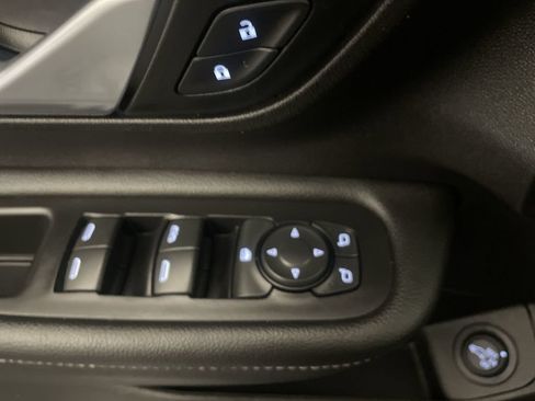 Used 2024 GMC Terrain SLE w/ Driver Convenience Package AWD/4WD image 17