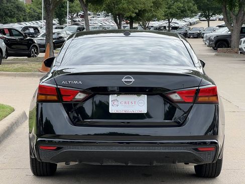 Certified 2025 Nissan Altima 2.5 S FWD image 5