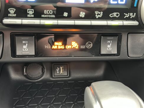 Used 2024 Toyota RAV4 SE w/ Weather & Moonroof Package AWD/4WD image 23