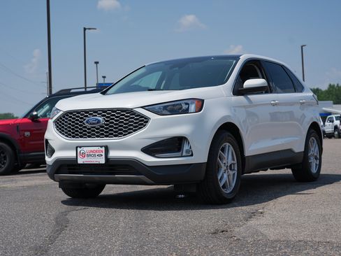 Used 2023 Ford Edge SEL w/ Convenience Package AWD/4WD image 8