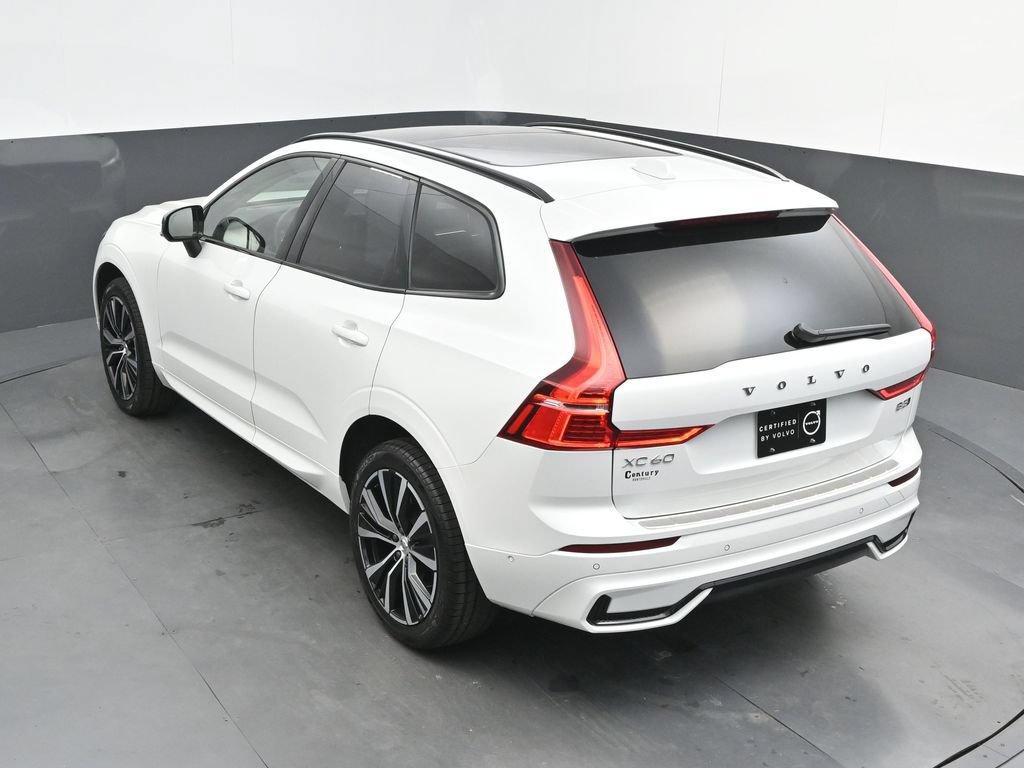 Certified 2024 Volvo XC60 B5 Ultimate w/ Protection Package Premier AWD/4WD image 24
