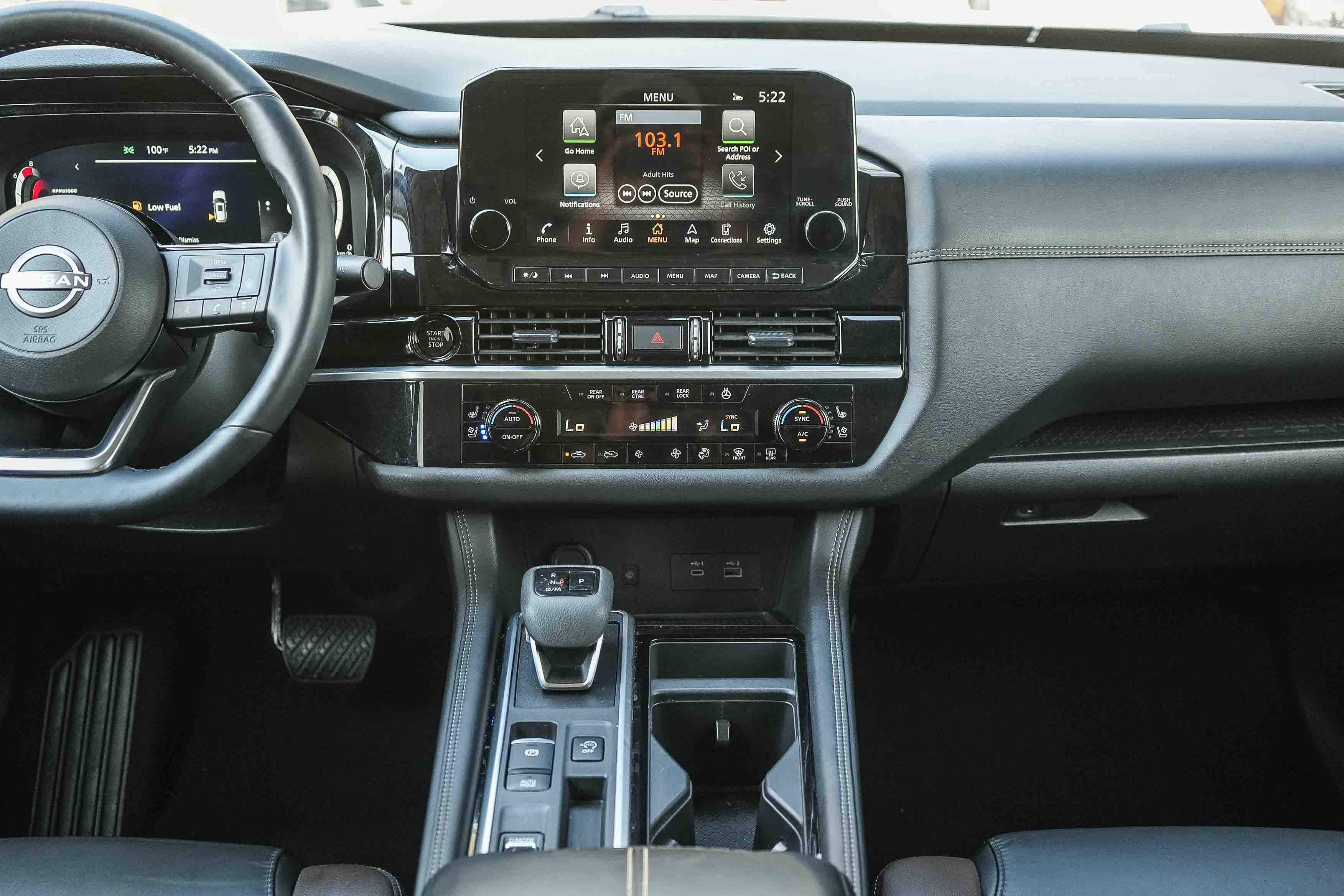 Used 2025 Nissan Pathfinder Platinum FWD image 13