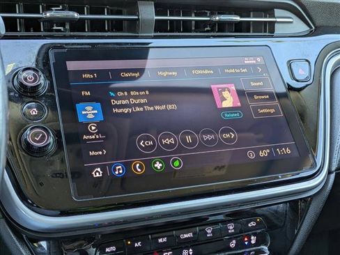 Used 2022 Chevrolet Bolt EUV LT w/ Convenience Package image 13