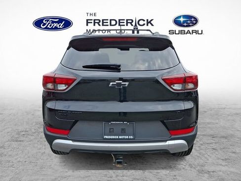 Used 2022 Chevrolet TrailBlazer LT w/ LPO, Blackout Package AWD/4WD image 6